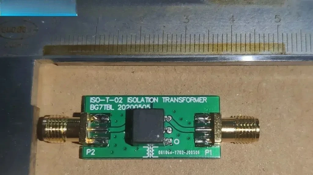 Изоляция 0,1–550 м, трансформатор 1:1, высокочастотный, интерфейс SMA, небольшой объем
Изоляция 0,1–550 м, трансформатор 1:1, высокочастотный, интерфейс SMA, небольшой объем