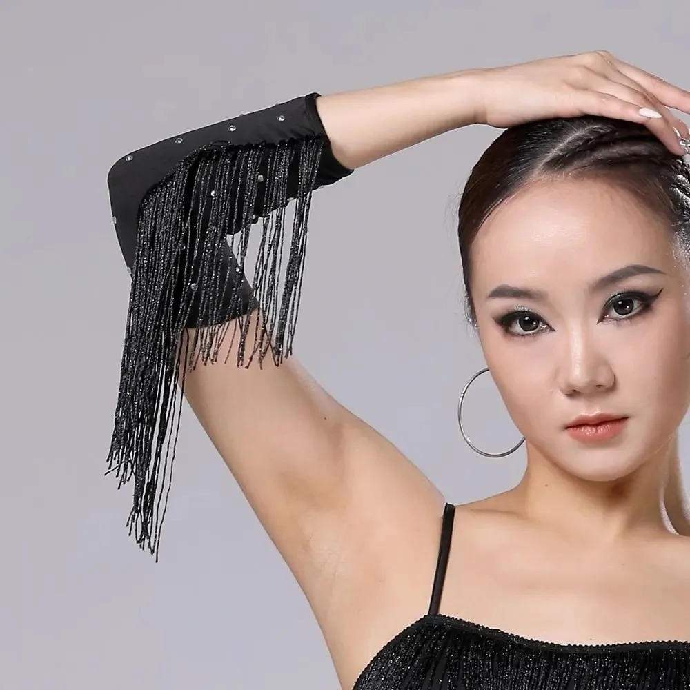 Solid Color Latin Dance Arm Sleeves Drilling Rhinestone Lolita Rhinestone Dance Sleeves Flash Effect Elastic
Solid Color Latin Dance Arm Sleeves Drilling Rhinestone Lolita Rhinestone Dance Sleeves Flash Effect Elastic