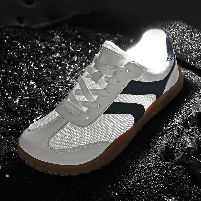 Women Breathable Nonskid Outdoor Commuting Sneakers Cushion Comfortable Athletic Lightweight Shoes
Women Breathable Nonskid Outdoor Commuting Sneakers Cushion Comfortable Athletic Lightweight Shoes