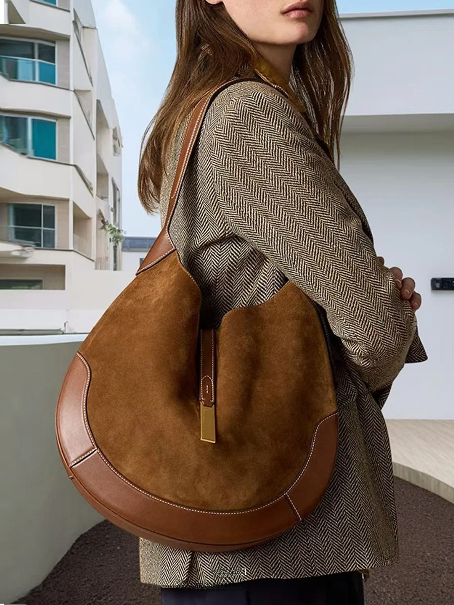 Hong Kong IT Genuine Leather Saddle Bag Women Suede Color Blo Tote Bag Single oulder Armpit Moon Tooth Bag Trendy
Hong Kong IT Genuine Leather Saddle Bag Women Suede Color Blo Tote Bag Single oulder Armpit Moon Tooth Bag Trendy