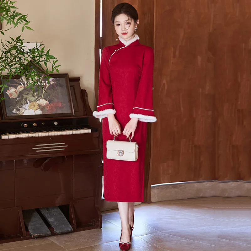Yourqipao Winter Red Fleece-Lined Thickened Long Sleeve Cheongsam Retro Elegant Qipao Chinese Style Evening Dress for Women
Yourqipao Winter Red Fleece-Lined Thickened Long Sleeve Cheongsam Retro Elegant Qipao Chinese Style Evening Dress for Women