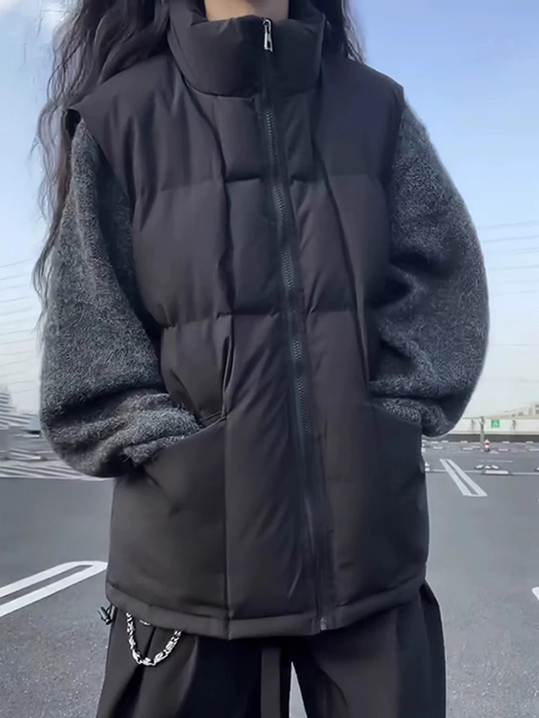 Black Stand Collar Thickened Warmth Men's down Vest Autumn Winter Cleanfit Jacket Youth Fashion Outerwear Single Wear Zipper
Black Stand Collar Thickened Warmth Men's down Vest Autumn Winter Cleanfit Jacket Youth Fashion Outerwear Single Wear Zipper