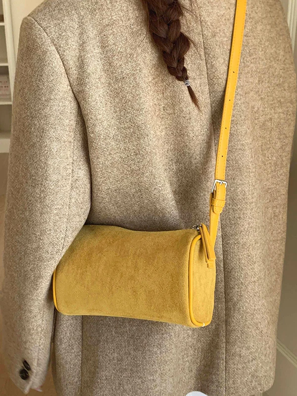 Модная замшевая сумка через плечо, женская сумка на одно плечо, осень 2022, новинка осени, прочная застежка-молния, квадратная застежка-молния, маленький размер
Модная замшевая сумка через плечо, женская сумка на одно плечо, осень 2022, новинка осени, прочная застежка-молния, квадратная застежка-молния, маленький размер
