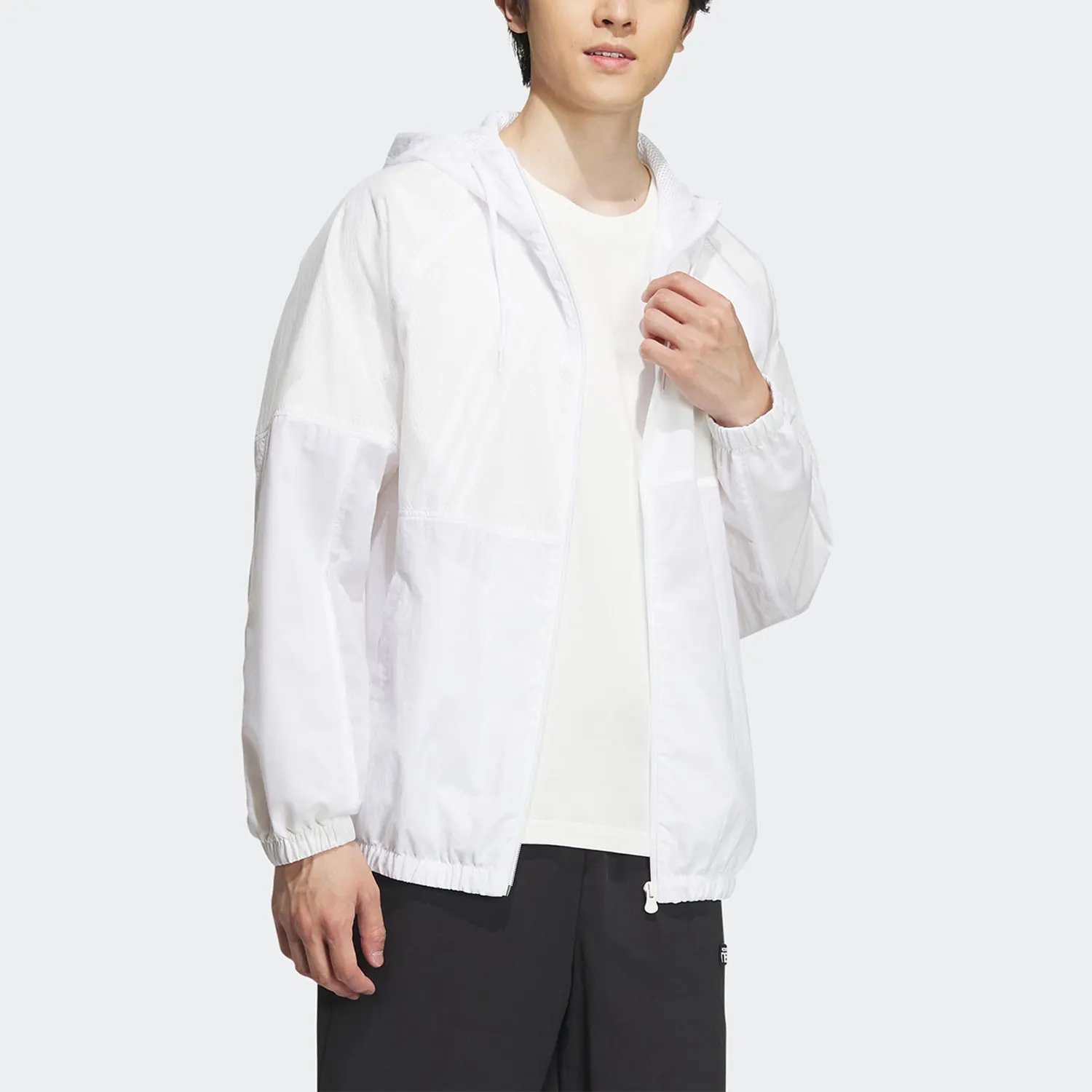 Официальная мужская и женская тканая ветрозащитная спортивная куртка Adidas, лето 2023, NEO IA6741
Официальная мужская и женская тканая ветрозащитная спортивная куртка Adidas, лето 2023, NEO IA6741