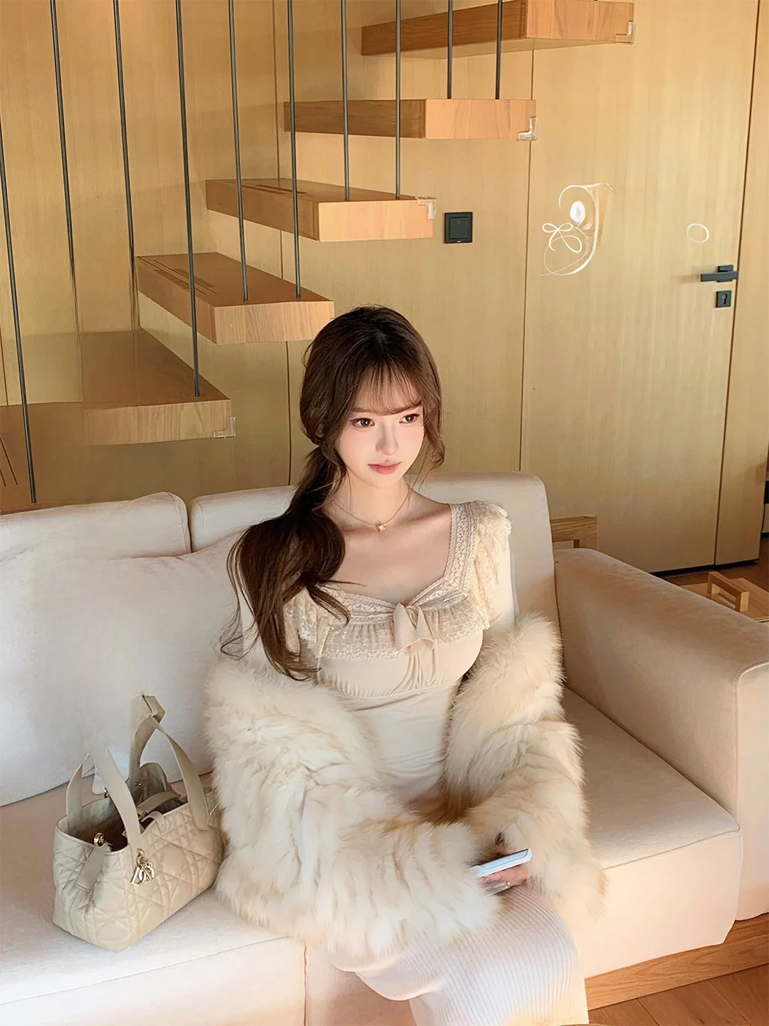 Женская мягкая футболка с кружевными вставками, длинным рукавом, квадратным вырезом и встроенными чашечками, приталенная, для повседневной носки и свиданий
Женская мягкая футболка с кружевными вставками, длинным рукавом, квадратным вырезом и встроенными чашечками, приталенная, для повседневной носки и свиданий