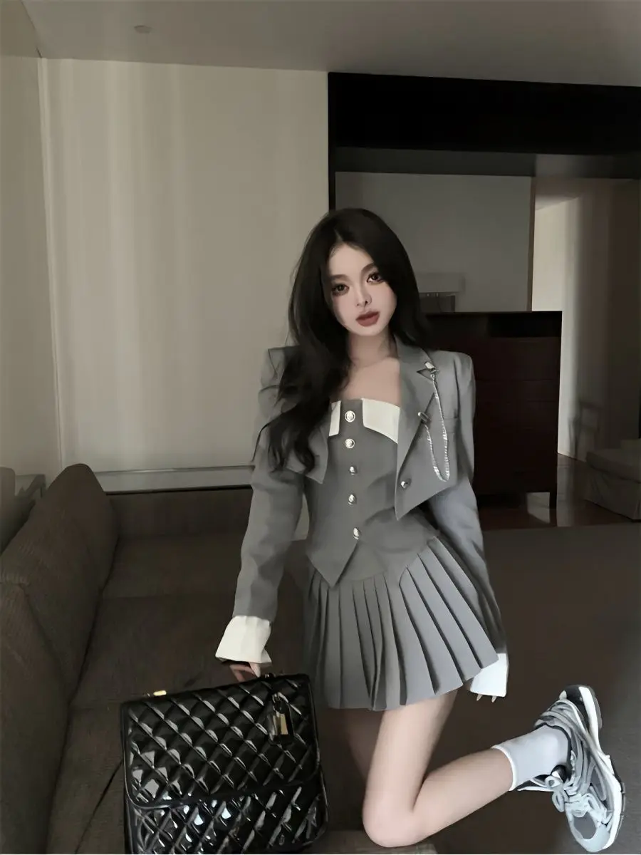 Women Three Piece Skirt Sets Preppy Style Long Sleeve Jacket Strapless Camisole A Line Pleated Mini Skirt
Women Three Piece Skirt Sets Preppy Style Long Sleeve Jacket Strapless Camisole A Line Pleated Mini Skirt