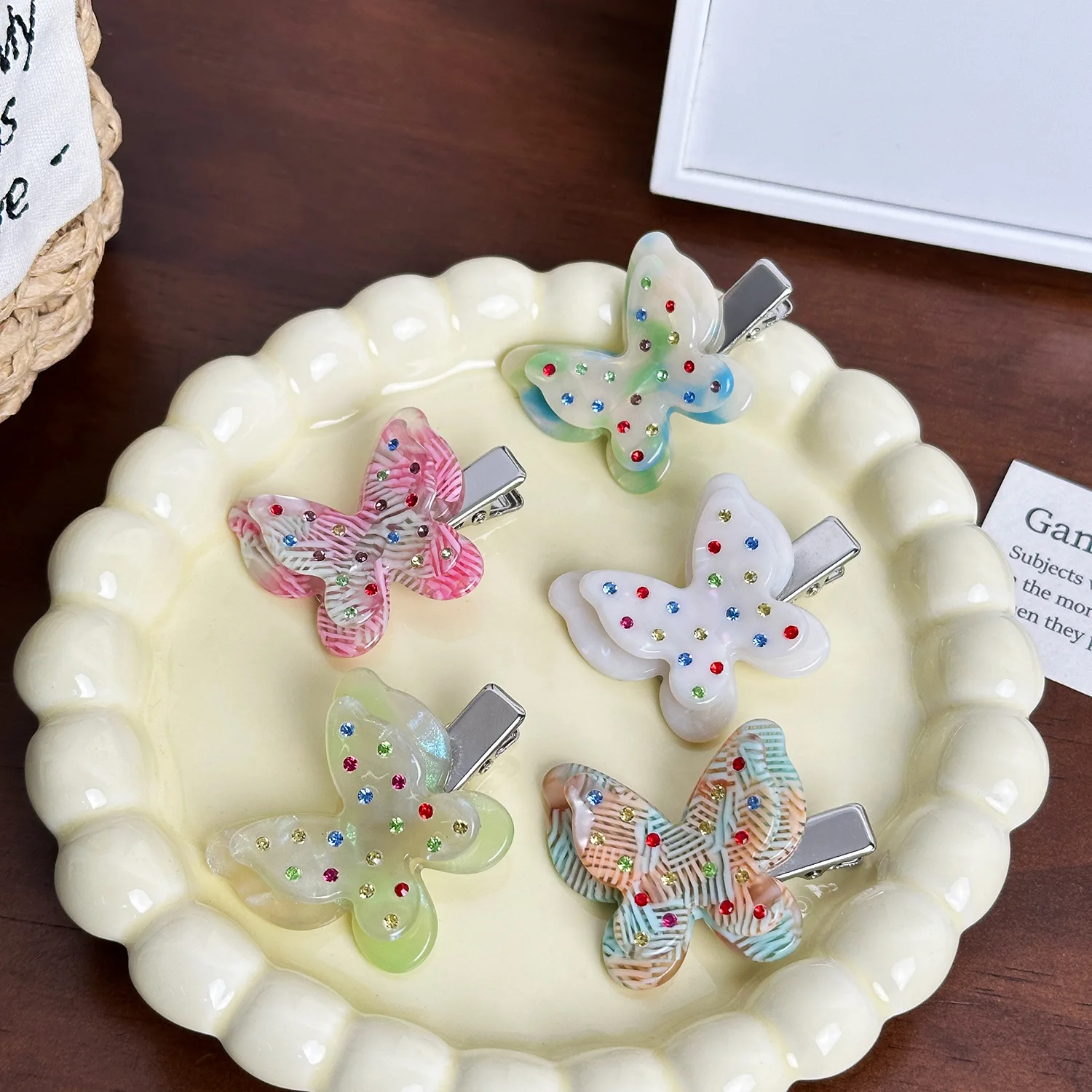Cute Duckbill Hair Clips Acetate Crystal Butterfly Clips Dressy High Ponytail Hair Bands for Teens Girls Hairpins
Cute Duckbill Hair Clips Acetate Crystal Butterfly Clips Dressy High Ponytail Hair Bands for Teens Girls Hairpins