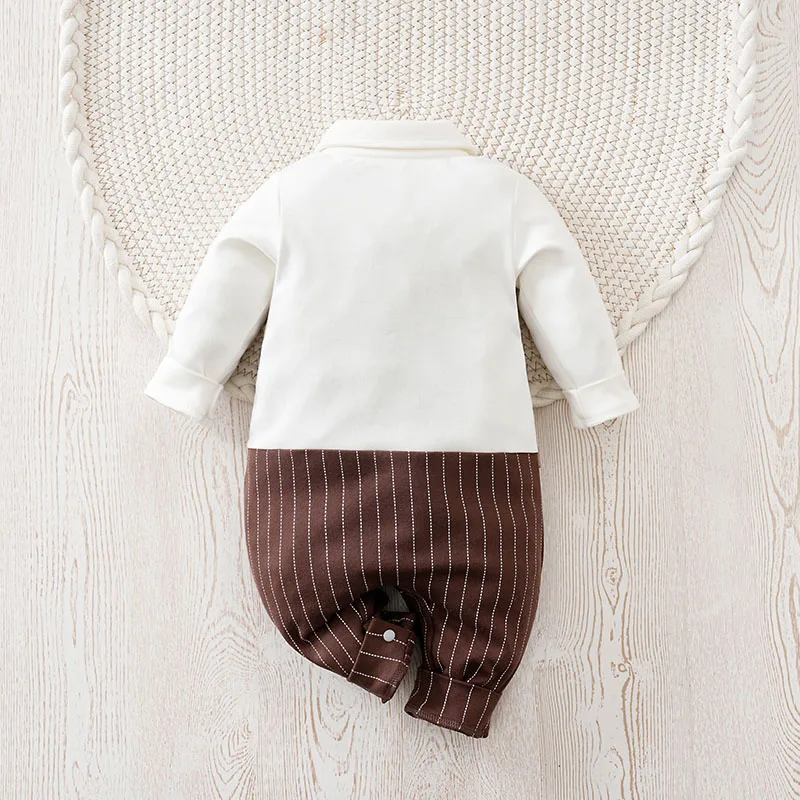 Baby School Style Jumpsuit Fake Two-Piece Design, Cool Coffee Color Handsome Gentleman Outdoor Wear Spring And Autumn Clothes
Baby School Style Jumpsuit Fake Two-Piece Design, Cool Coffee Color Handsome Gentleman Outdoor Wear Spring And Autumn Clothes