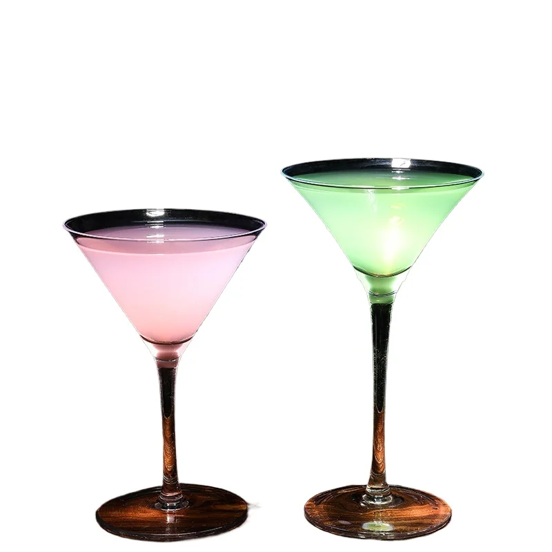 LLMM Japanese Crystal Wine Glass Creative Martini Goblet
LLMM Japanese Crystal Wine Glass Creative Martini Goblet