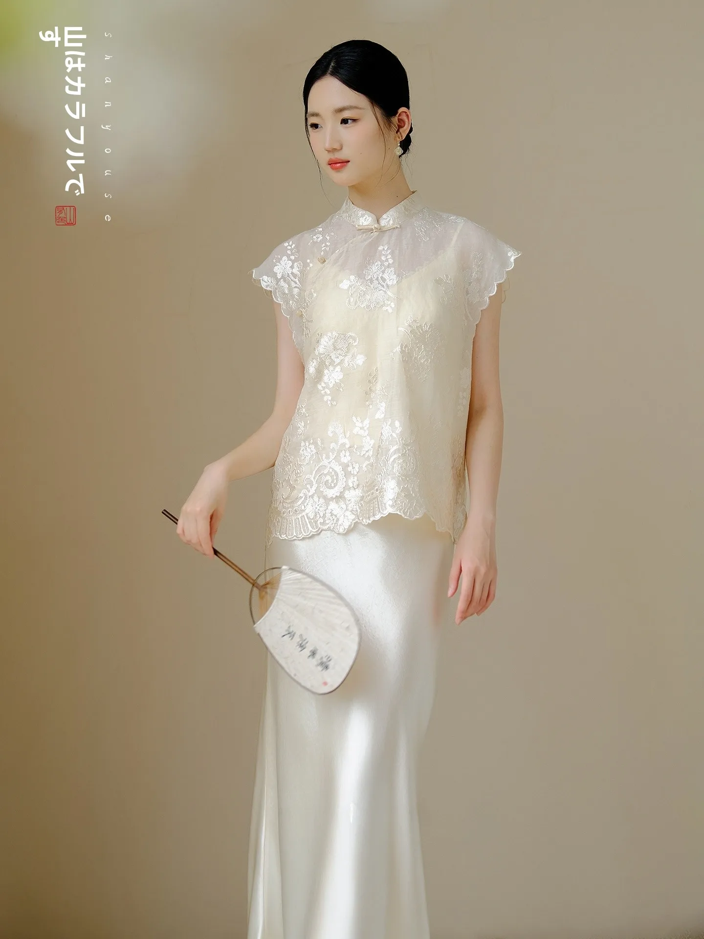 Ele New Chinese Sle Women's Top Heavy Embroidery Cotton Linen Summer New Arrival Faionable Casual Wear by anyuezhi
Ele New Chinese Sle Women's Top Heavy Embroidery Cotton Linen Summer New Arrival Faionable Casual Wear by anyuezhi