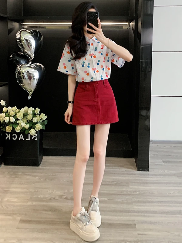 Fashionable Checkered Short Sleeve Shirt And Denim Skirt Women's Two Piece Set Summer 2026 Age Reducing Elegant Outfit
Fashionable Checkered Short Sleeve Shirt And Denim Skirt Women's Two Piece Set Summer 2026 Age Reducing Elegant Outfit