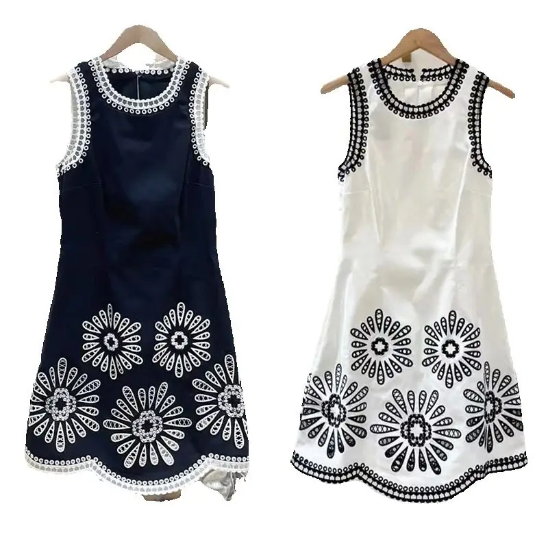 Dark Blue Layered Dress Hollow Sunflower Sleeveless Round Neck Vest Skirt 2025 Spring and Summer Formal Dresses for Women
Dark Blue Layered Dress Hollow Sunflower Sleeveless Round Neck Vest Skirt 2025 Spring and Summer Formal Dresses for Women