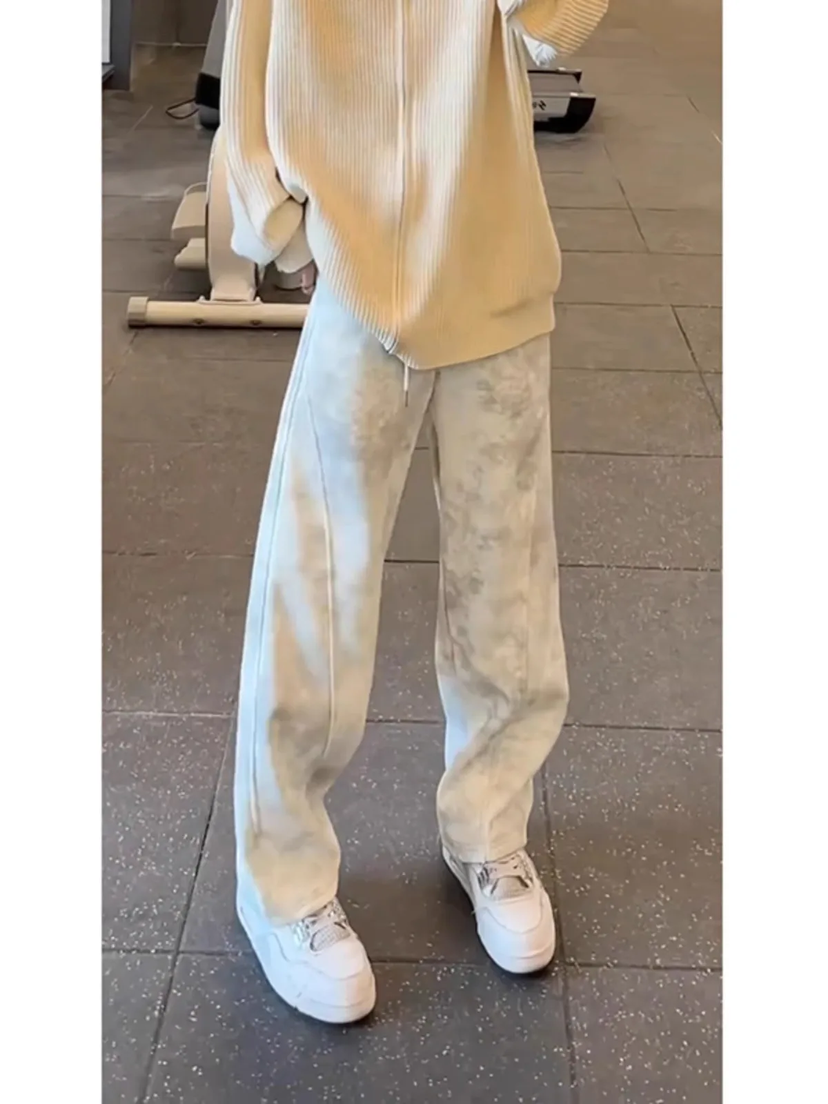 Men's Fce Lined Wide Leg Sweatpants High Street American Sle Casual Sports Trousers Autumn Winter Design Sense Trendy Brand
Men's Fce Lined Wide Leg Sweatpants High Street American Sle Casual Sports Trousers Autumn Winter Design Sense Trendy Brand
