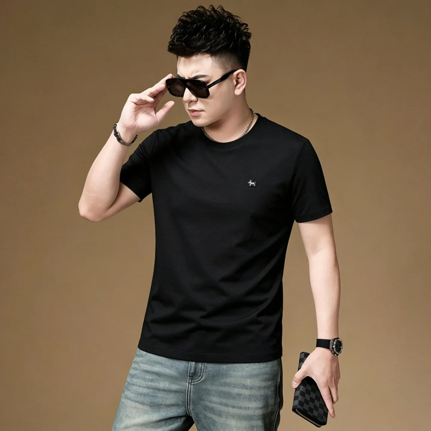 Summer Thin Ice Silk Cool Feeling ort Sve T-irt Men's round Ne Slim Fit Breathable Casual Versatile Faion Top
Summer Thin Ice Silk Cool Feeling ort Sve T-irt Men's round Ne Slim Fit Breathable Casual Versatile Faion Top