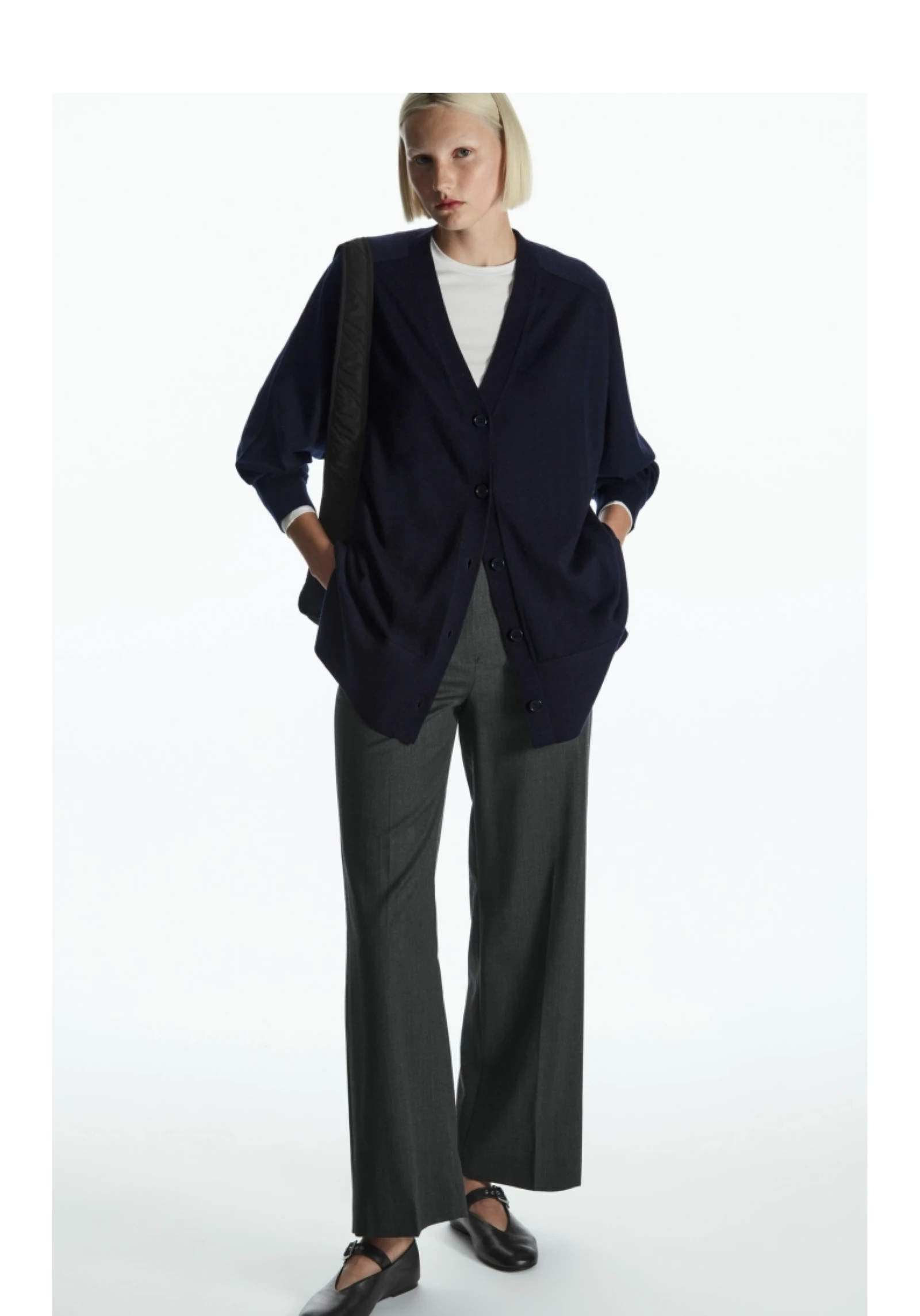 Ethereal MD 2025 cos spring new style of Ladies' Casual style patchwork shoulder sleeve cardigan
Ethereal MD 2025 cos spring new style of Ladies' Casual style patchwork shoulder sleeve cardigan