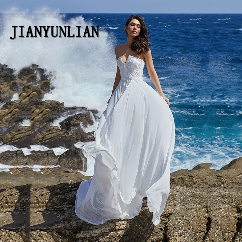 Beach Strapless Chiffon Wedding Dresses For Women Button Backless Bridal Gown Party Sweep Train Flowy Boho Wedding Gowns
Beach Strapless Chiffon Wedding Dresses For Women Button Backless Bridal Gown Party Sweep Train Flowy Boho Wedding Gowns