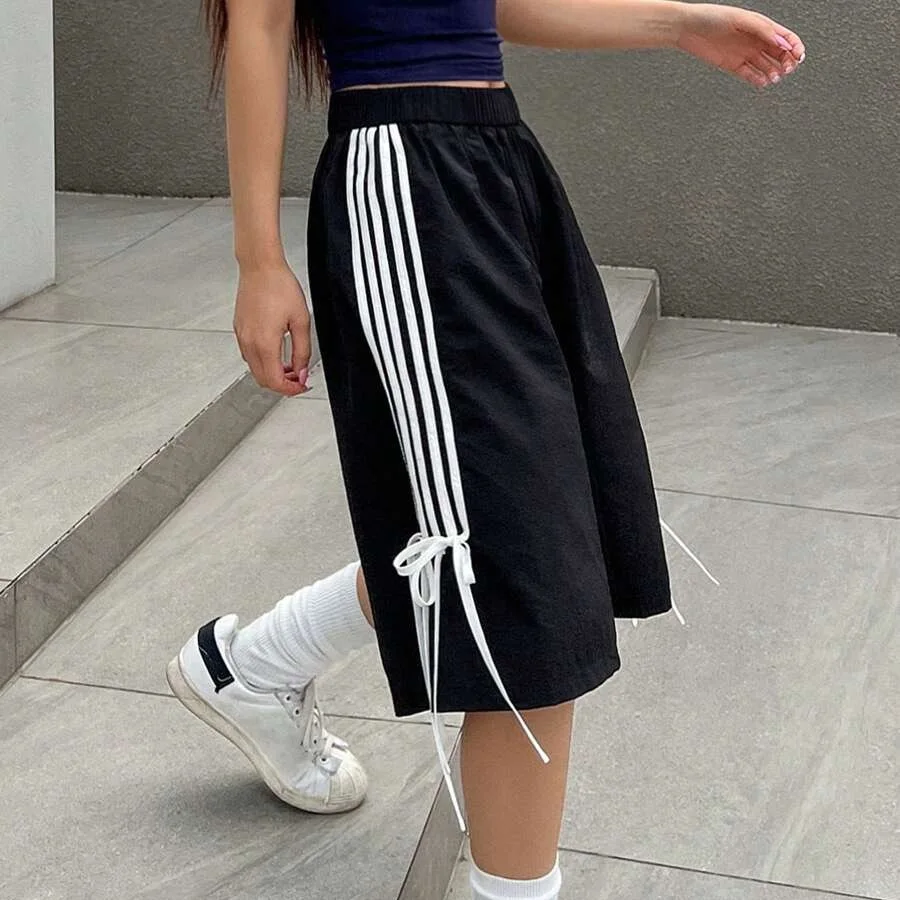 Casual Striped Loose Fit Straight Leg Shorts mid Waist Seven Tenths Pants Women's Summer Breathable Comfortable Skin-Friendly
Casual Striped Loose Fit Straight Leg Shorts mid Waist Seven Tenths Pants Women's Summer Breathable Comfortable Skin-Friendly