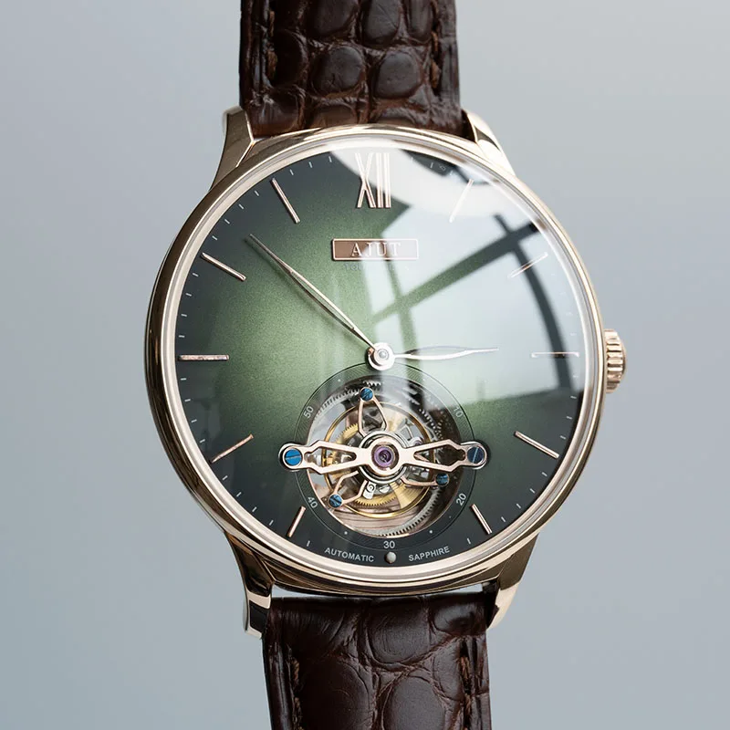AJUT автоматические часы с турбийоном, мужские механические сапфировые классические часы с ультратонким механизмом, роскошные мужские часы 0345
AJUT автоматические часы с турбийоном, мужские механические сапфировые классические часы с ультратонким механизмом, роскошные мужские часы 0345