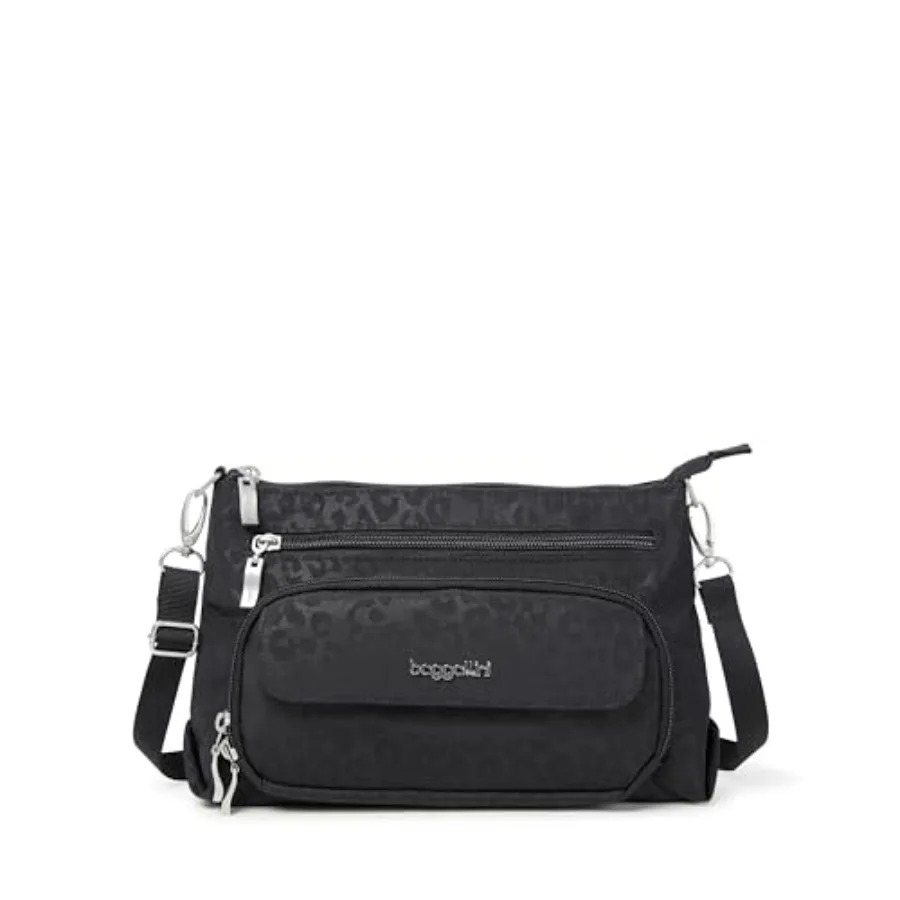 Everyday crossbody bag for travel, lightweight nylon, black, RFID-protected with zippered security
Everyday crossbody bag for travel, lightweight nylon, black, RFID-protected with zippered security