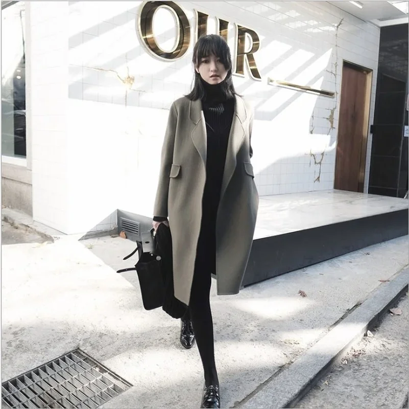 Fashion Double Sided Cashmere Wool Coats Women Lapel Solid Color Knee-Length Long Outwears Warm Thick Autumn Winter Overwears
Fashion Double Sided Cashmere Wool Coats Women Lapel Solid Color Knee-Length Long Outwears Warm Thick Autumn Winter Overwears