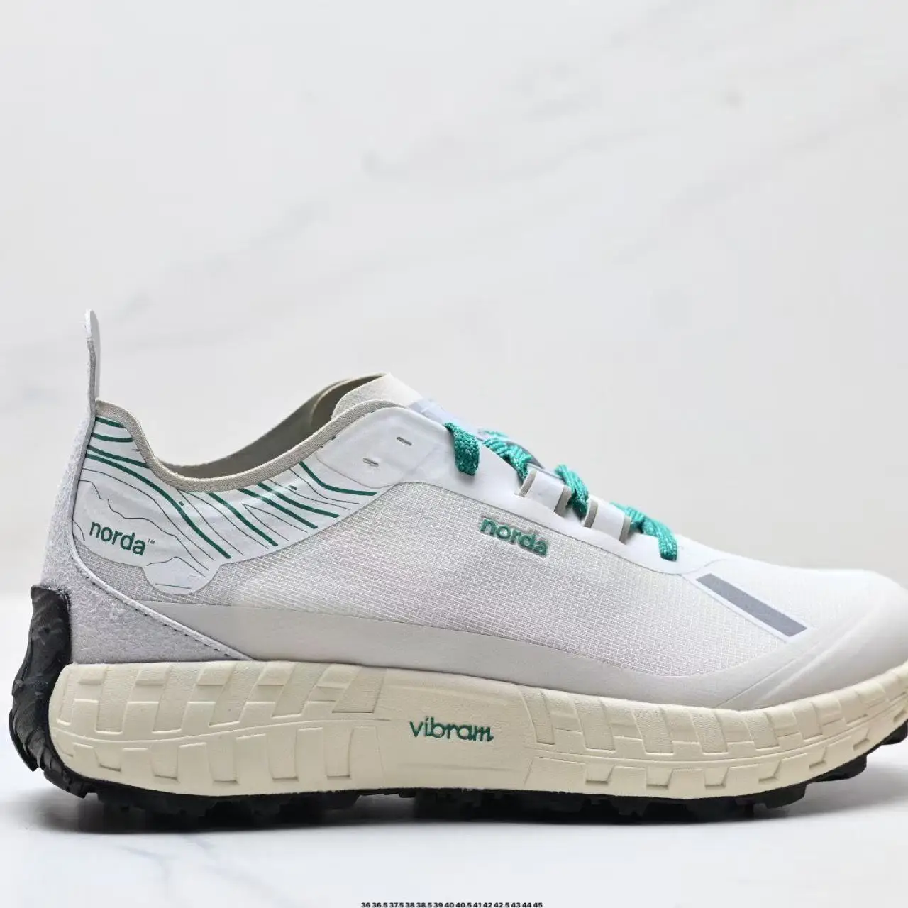 2025 Jogging Shoes Comfortable and versatile sports casual footwear Walking and leisure jogging shoes Unisex athletic footwear
2025 Jogging Shoes Comfortable and versatile sports casual footwear Walking and leisure jogging shoes Unisex athletic footwear