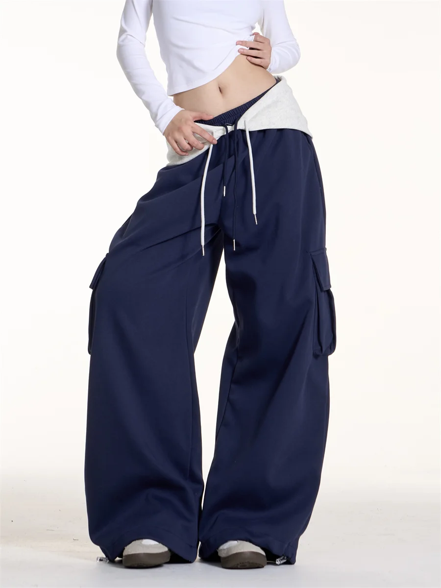 Ретро-американские рабочие брюки с широкими штанинами для женщин, синие, с множеством карманов, драпированным поясом и шнурком, цветные брюки-карго
Ретро-американские рабочие брюки с широкими штанинами для женщин, синие, с множеством карманов, драпированным поясом и шнурком, цветные брюки-карго