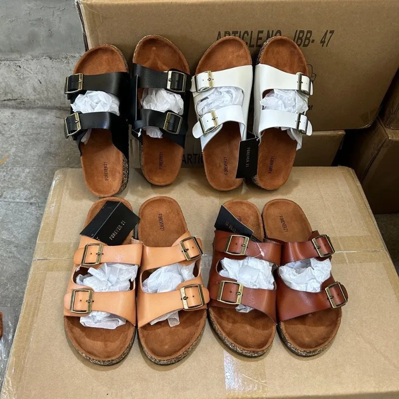 European and American single open-toe flat slippers double buckle beach platform comfortable large-size women's shoes
European and American single open-toe flat slippers double buckle beach platform comfortable large-size women's shoes