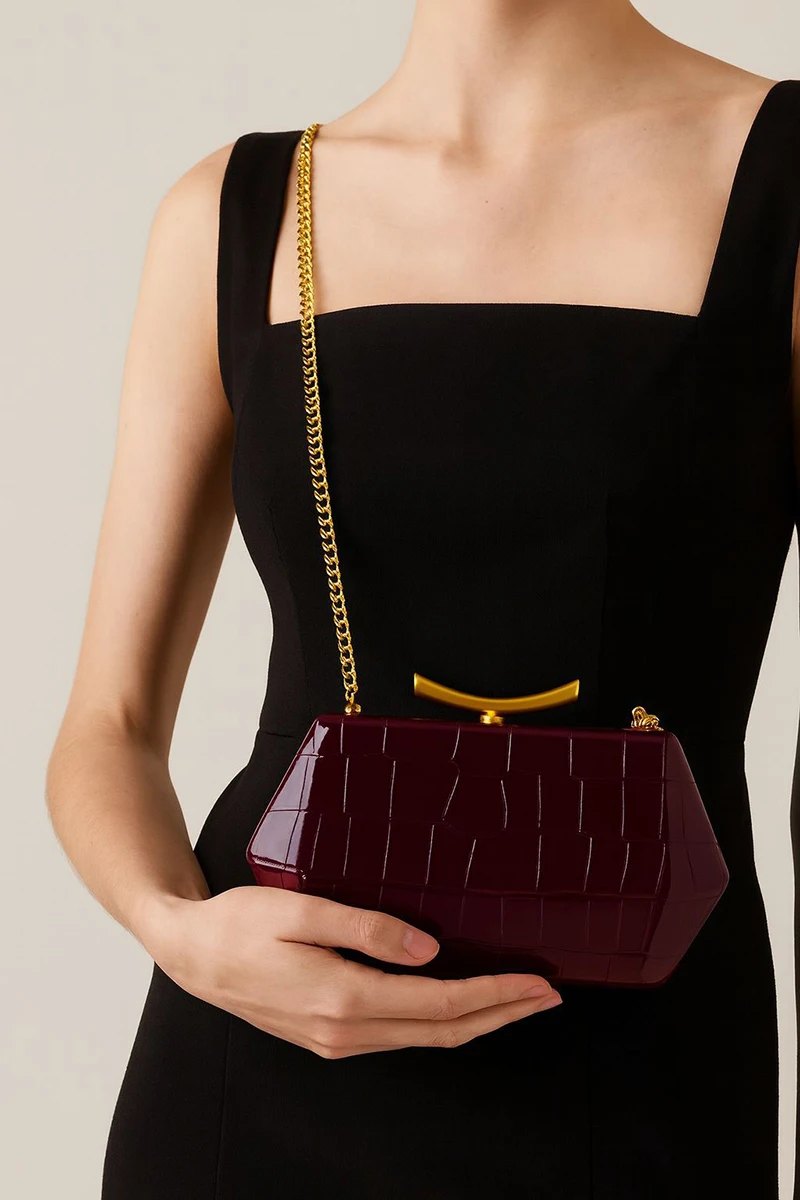 Evening Handbag Long Purse Crocodile Pattern Crossbody Shoulder Bags Luxury Design Top-Handle Bag For Women Fashionable Outfits
Evening Handbag Long Purse Crocodile Pattern Crossbody Shoulder Bags Luxury Design Top-Handle Bag For Women Fashionable Outfits