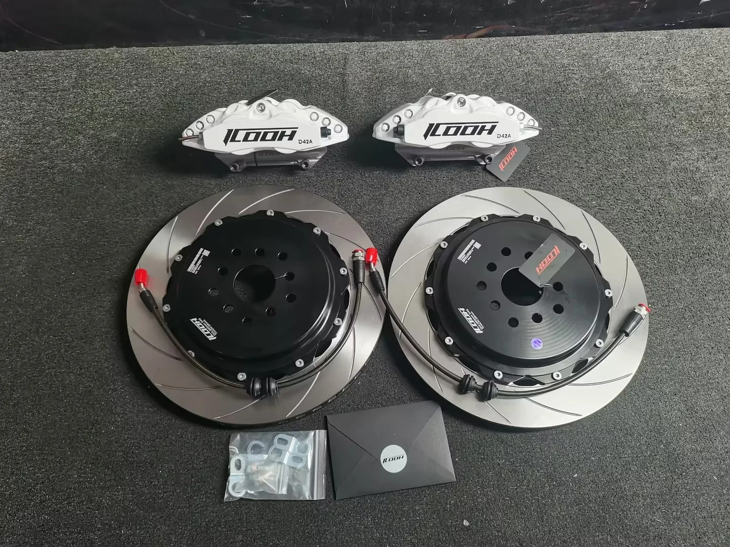 High Quality D42 Steel Disc Rear 380X28 4-piston brake caliper kit fits for BMW X5 (F15) 2013-2020
High Quality D42 Steel Disc Rear 380X28 4-piston brake caliper kit fits for BMW X5 (F15) 2013-2020