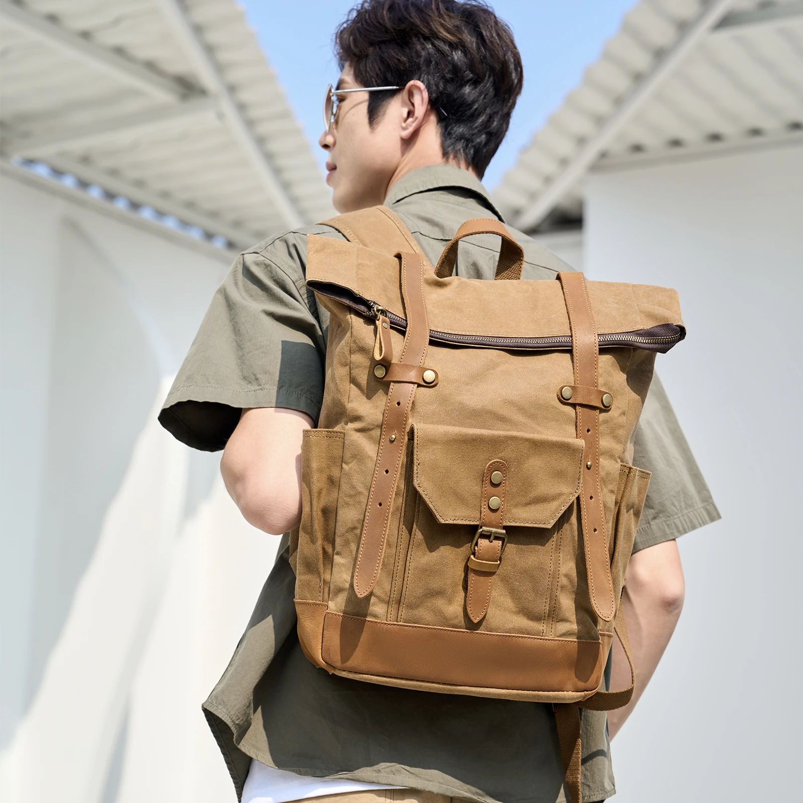 Vintage Leather Waxed Canvas Backpack Roll Top Waterproof 16 inch Computer Large Capacity Bag Outdoor Travel Camping Mochila
Vintage Leather Waxed Canvas Backpack Roll Top Waterproof 16 inch Computer Large Capacity Bag Outdoor Travel Camping Mochila