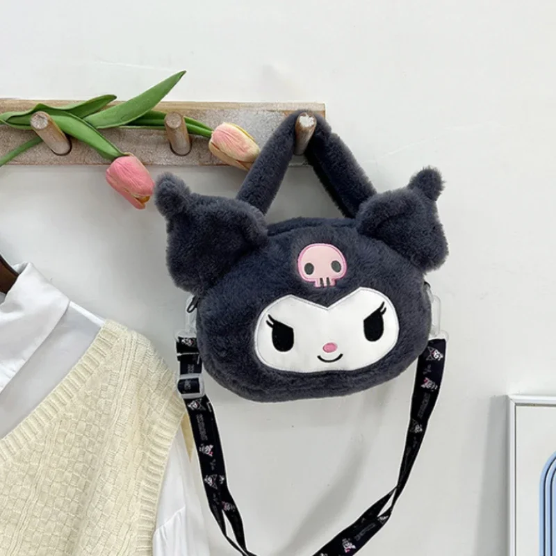 Sanrio Cartoon Anime Kuromi Plush Toy Messenger Bag Coin Purse Kuromi Anime Doll Handbag Shoulder Bag for Girls Gifts
Sanrio Cartoon Anime Kuromi Plush Toy Messenger Bag Coin Purse Kuromi Anime Doll Handbag Shoulder Bag for Girls Gifts