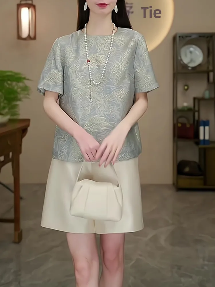Elegant Commute round Neck Short Sleeve Plain Color Base Shirt Korean Style Straight Cut Silk Top Simple Summer Upperwear
Elegant Commute round Neck Short Sleeve Plain Color Base Shirt Korean Style Straight Cut Silk Top Simple Summer Upperwear