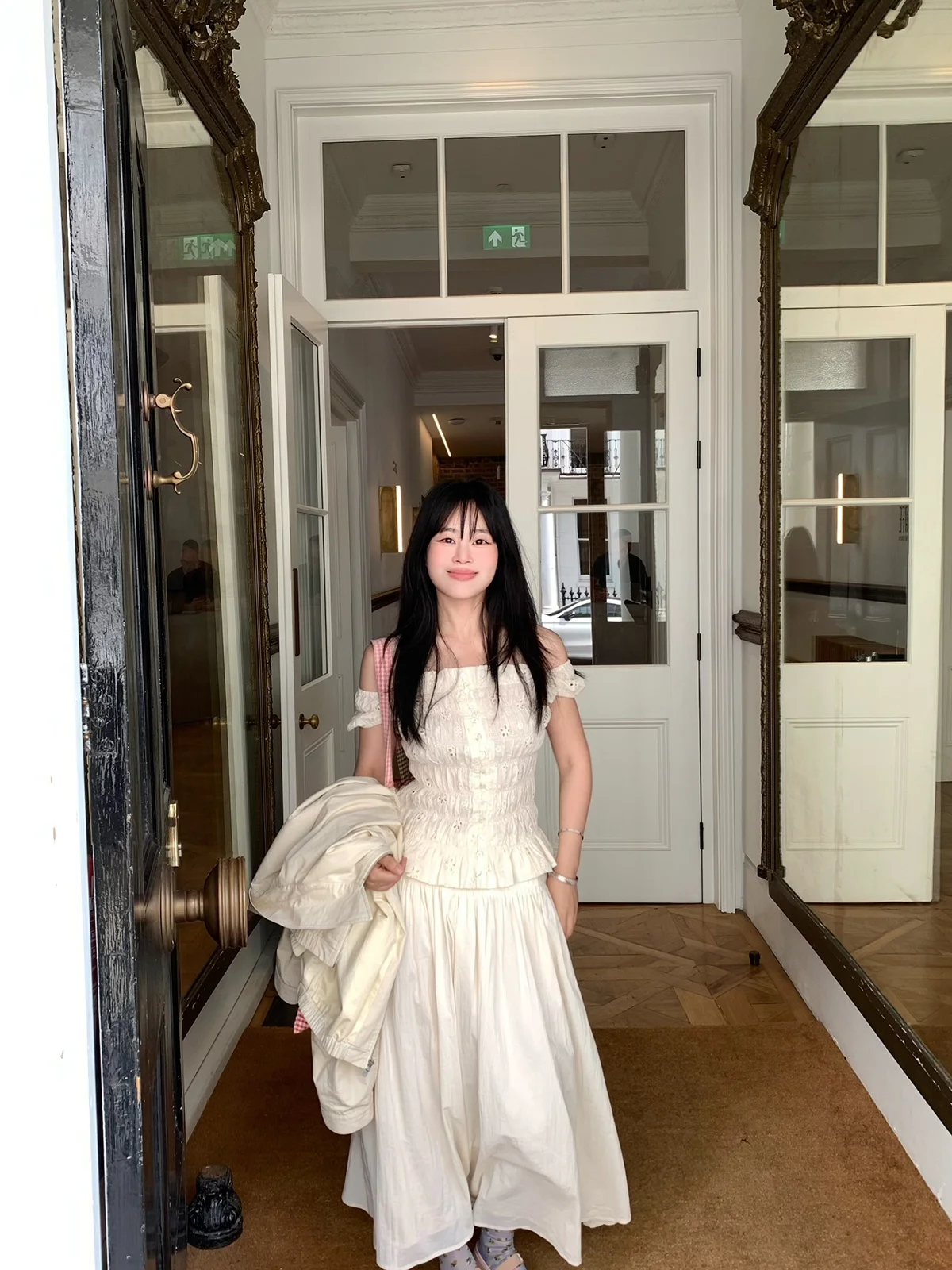 Embroidered Hollow out Breatheable Top with Gathered Waist And A-Line Skirt Set Women's Fashion Casual Outfit Summer Collection
Embroidered Hollow out Breatheable Top with Gathered Waist And A-Line Skirt Set Women's Fashion Casual Outfit Summer Collection