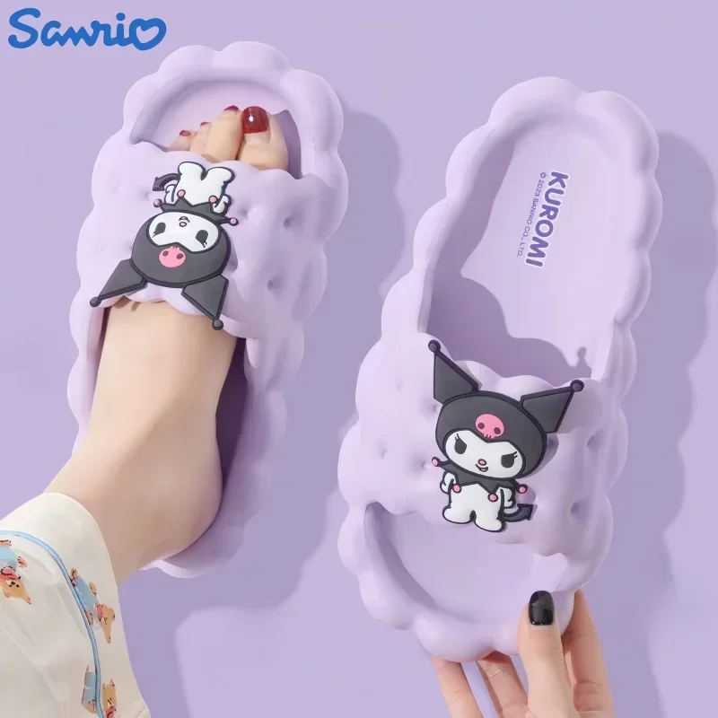 Сандалии Sanrio с рисунком Hello Kitty, милые шлепанцы с рисунком аниме для учеников и студентов, Нескользящие, для душа и дома, летние Тапочки
Сандалии Sanrio с рисунком Hello Kitty, милые шлепанцы с рисунком аниме для учеников и студентов, Нескользящие, для душа и дома, летние Тапочки