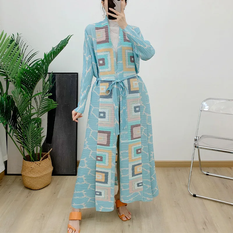 Loose Long Sleeve Cardigan Dress Women's plus Size Pleated Outerwear Comfortable Fit Cross-Border Fashion plus Size Women
Loose Long Sleeve Cardigan Dress Women's plus Size Pleated Outerwear Comfortable Fit Cross-Border Fashion plus Size Women