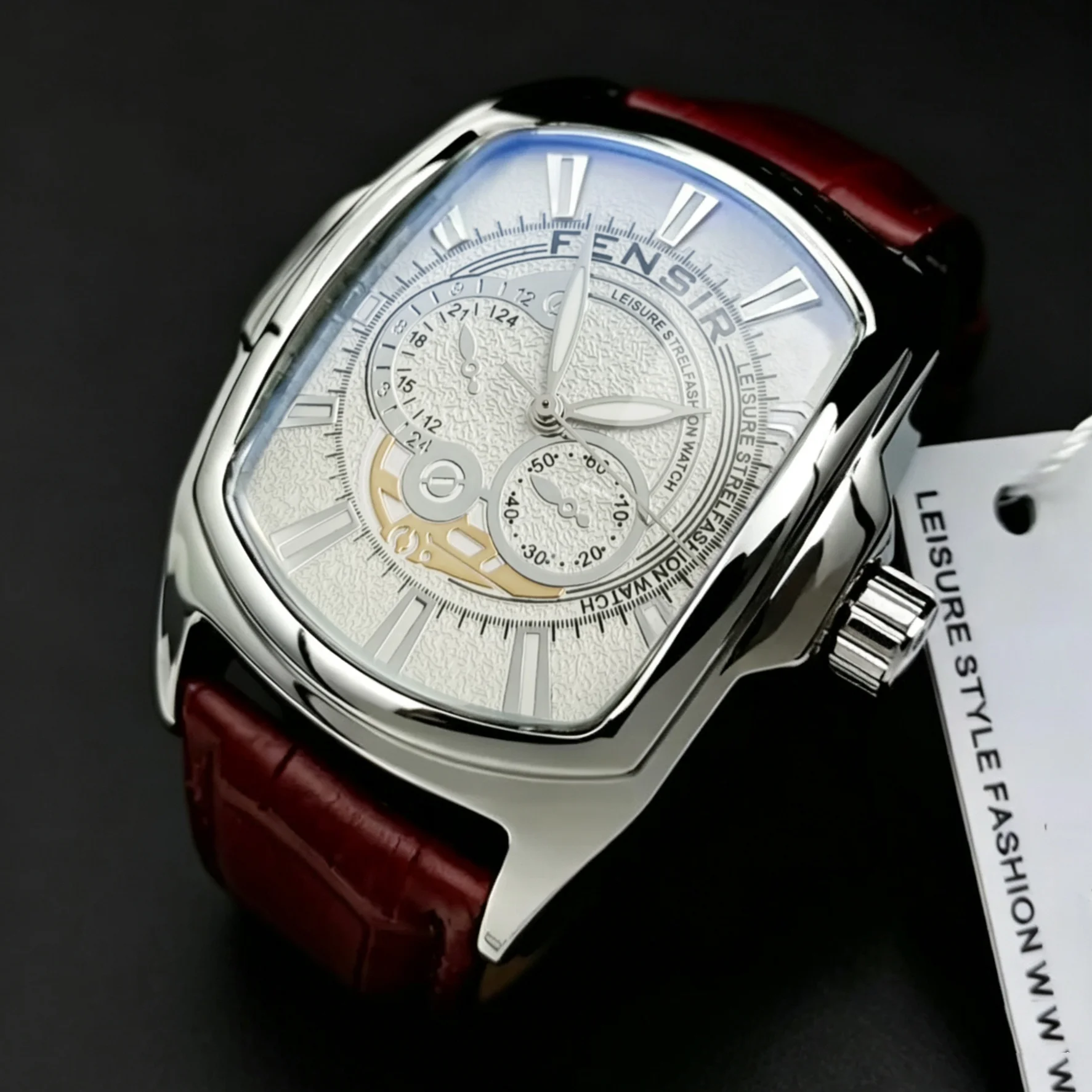 Fashionable Casual Men's Quartz Wristwatch, Trendy Barrel-Shaped Case, Personalized Men's Watch, Classic Scale Decoration, Waterproof, Shockproof, Luminous, Precise Timekeeping, Versatile for Business and Casual Wear, Gift Watch for Boyfriend or Husband w
Fashionable Casual Men's Quartz Wristwatch, Trendy Barrel-Shaped Case, Personalized Men's Watch, Classic Scale Decoration, Waterproof, Shockproof, Luminous, Precise Timekeeping, Versatile for Business and Casual Wear, Gift Watch for Boyfriend or Husband w