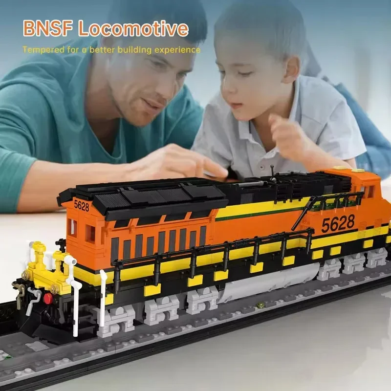 Конструктор Mould King 12041 MOC: Локомотив BNSF, модель поезда для сборки, игрушки из кирпичиков для взрослых и детей, рождественские подарки
Конструктор Mould King 12041 MOC: Локомотив BNSF, модель поезда для сборки, игрушки из кирпичиков для взрослых и детей, рождественские подарки