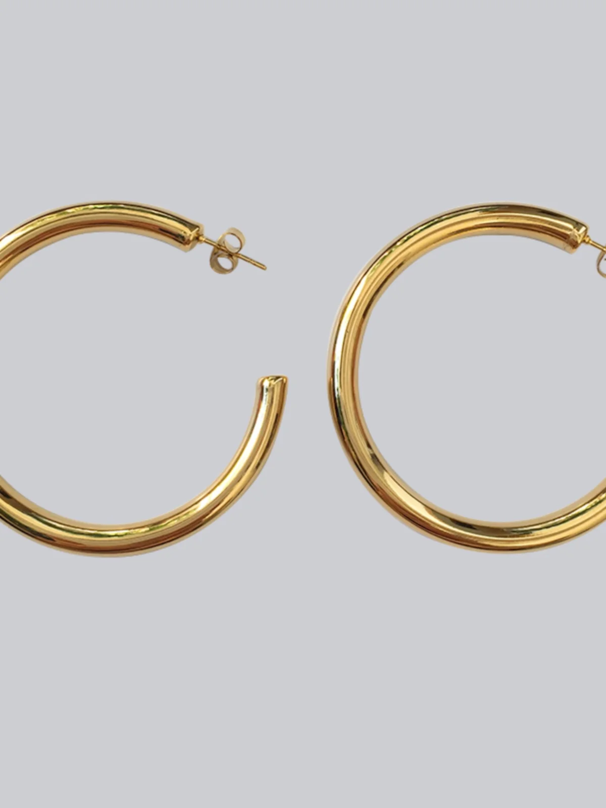 Nordic Circle C pe 8K Gold Vacuum Plated Titanium Steel Earrings Faionable Personali Simple COS Ear Studs Women's Jewelry
Nordic Circle C pe 8K Gold Vacuum Plated Titanium Steel Earrings Faionable Personali Simple COS Ear Studs Women's Jewelry