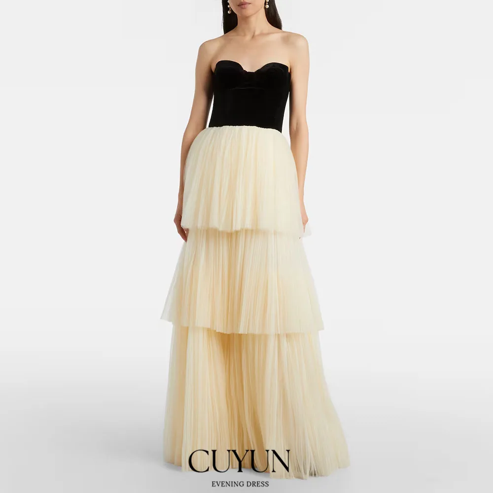 CUYUN Customized Long Prom Dresses Graduation Gown Strapless Black and Beige A Line Tiered Tulle Party Gown
CUYUN Customized Long Prom Dresses Graduation Gown Strapless Black and Beige A Line Tiered Tulle Party Gown
