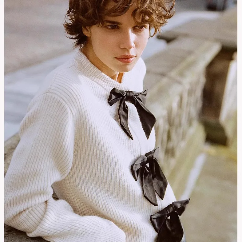 Новый весенний женский вязаный свитер-кардиган с галстуком-бабочкой, удобный мягкий круглый Ne Long Sve, полиэфирное волокно, обычная длина
Новый весенний женский вязаный свитер-кардиган с галстуком-бабочкой, удобный мягкий круглый Ne Long Sve, полиэфирное волокно, обычная длина