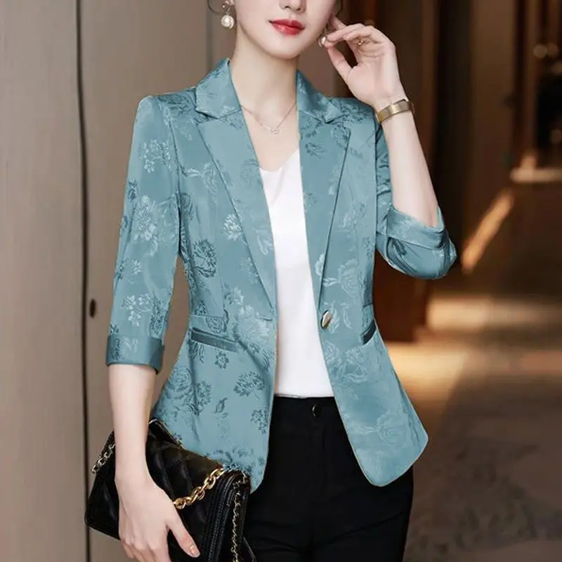 Spring summer women's new Jacquard small suit Blazers slim temperament senior sense of large size Female suit jacket coats Tops
Spring summer women's new Jacquard small suit Blazers slim temperament senior sense of large size Female suit jacket coats Tops
