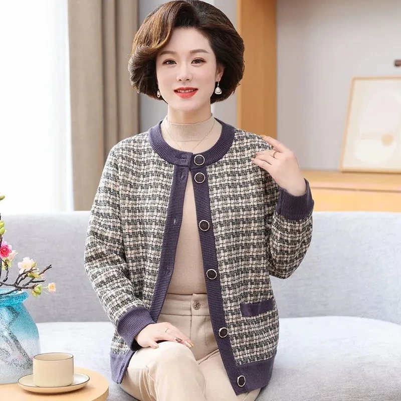 5XL Large Size Elderly People Fleece Short Jacket New Spring Autumn Print Plush Cardigan Botton Coat Grandmather Warm Overcoat
5XL Large Size Elderly People Fleece Short Jacket New Spring Autumn Print Plush Cardigan Botton Coat Grandmather Warm Overcoat