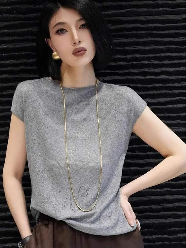 Новинка: Легкий и комфортный летний вязаный топ из ледяного шелка в европейском стиле, с круглым вырезом, мягкий, роскошный на ощупь, модный.
Новинка: Легкий и комфортный летний вязаный топ из ледяного шелка в европейском стиле, с круглым вырезом, мягкий, роскошный на ощупь, модный.