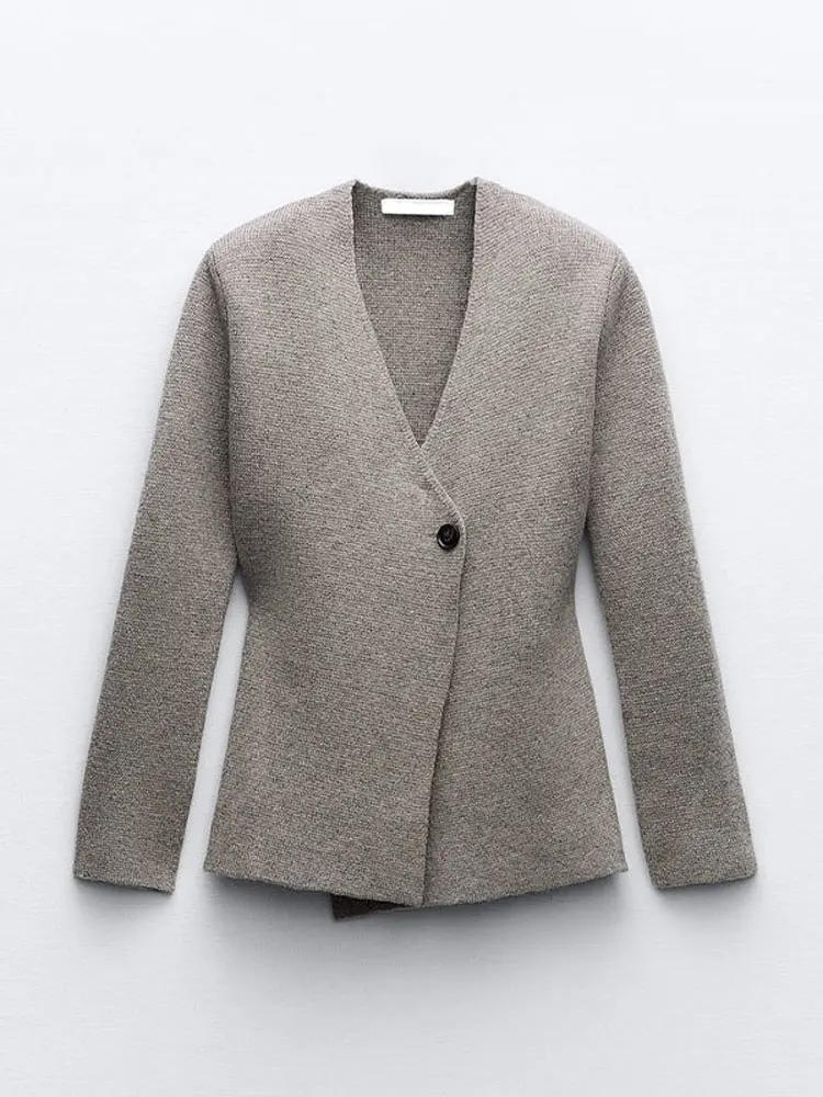 Sleeve Skinny Slim Sweater 2024 Autumn Winter Female Warm Coat Fashion Single Breasted Solid Knitted Cardigans Women V Neck Long
Sleeve Skinny Slim Sweater 2024 Autumn Winter Female Warm Coat Fashion Single Breasted Solid Knitted Cardigans Women V Neck Long
