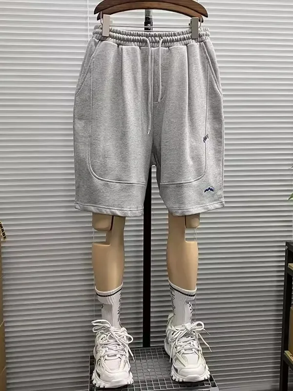 Summer New Men's Loose Straight Leg Sports orts Lightweight Pure Cotton Trendy Brand Sweatpants Five-Quarter Length Pants
Summer New Men's Loose Straight Leg Sports orts Lightweight Pure Cotton Trendy Brand Sweatpants Five-Quarter Length Pants
