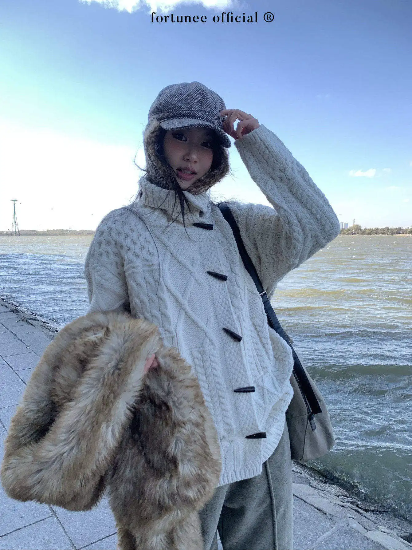 Fortunee Autumn Winter Lazy Knitted Sweater Coat Women's Open Cardigan Outerwear with Twist Horn Buttons Warm Fluffy Long Sve
Fortunee Autumn Winter Lazy Knitted Sweater Coat Women's Open Cardigan Outerwear with Twist Horn Buttons Warm Fluffy Long Sve