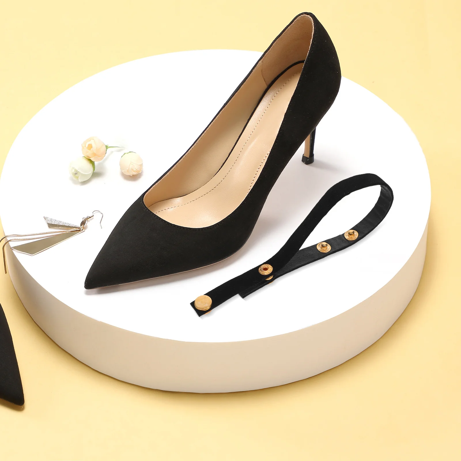 2Pairs Anti-Drop Adjustable Shoe Straps for Heels Snap Button Closure Easy Quick Fit Heel Clips Shoe Accessories for Women
2Pairs Anti-Drop Adjustable Shoe Straps for Heels Snap Button Closure Easy Quick Fit Heel Clips Shoe Accessories for Women