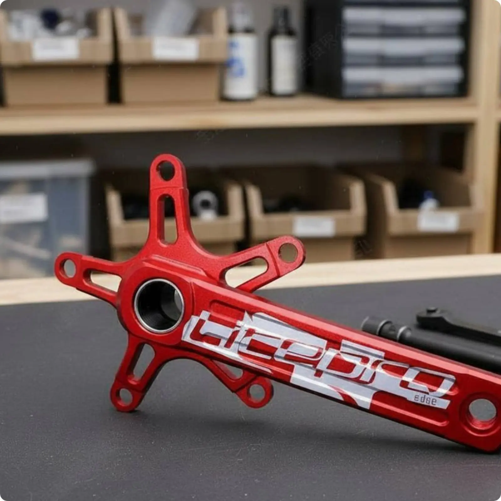 Hollow Integrated Crankset Lightweight Folding Bike Crankset Hollow Crank Arm Set 130 BCD Crank Arms Set High Strength
Hollow Integrated Crankset Lightweight Folding Bike Crankset Hollow Crank Arm Set 130 BCD Crank Arms Set High Strength