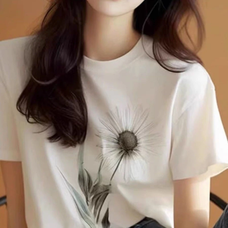 Pure Cotton Summer Flower Printed Short-sleeved T-shirt for Women with Fresh and Fashionable Age-reducing Cute Versatile Top
Pure Cotton Summer Flower Printed Short-sleeved T-shirt for Women with Fresh and Fashionable Age-reducing Cute Versatile Top