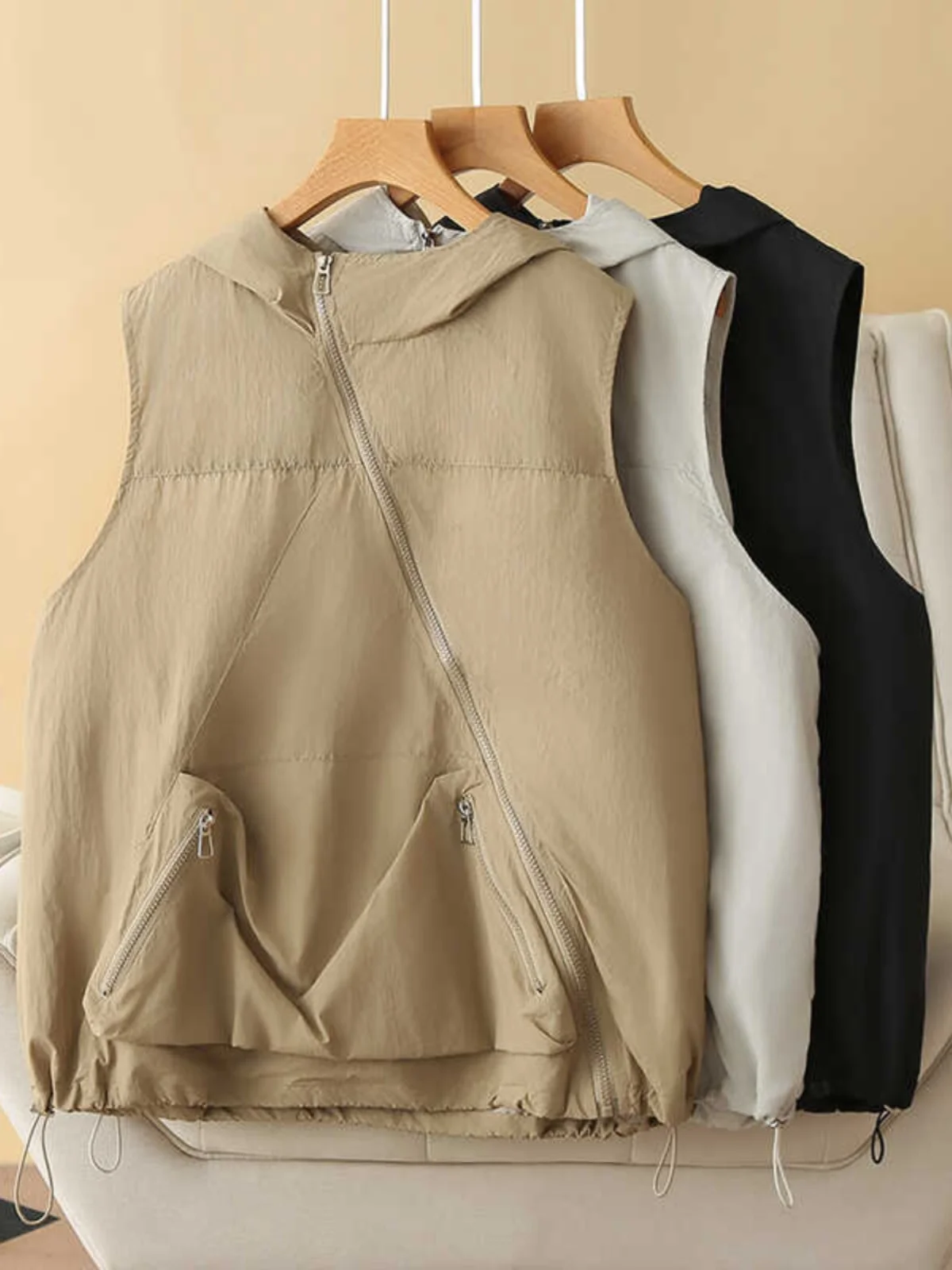 plus Size Loose Fit Hooded Zipper Women's Vest Autumn Slimming Bottom Drawstring Workwear Vest Commute Style Polyester Fiber
plus Size Loose Fit Hooded Zipper Women's Vest Autumn Slimming Bottom Drawstring Workwear Vest Commute Style Polyester Fiber